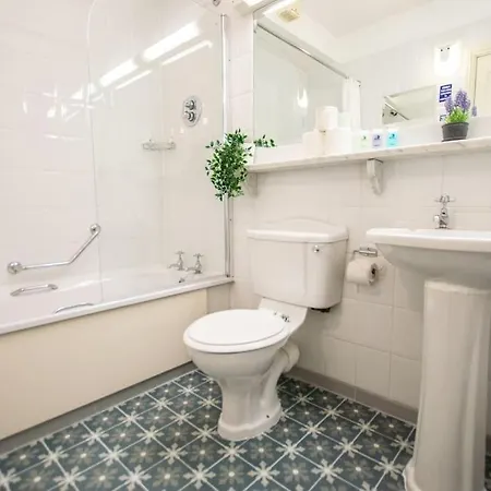 104 - Sea View At The Harbour Mill By Shortstays * Westport